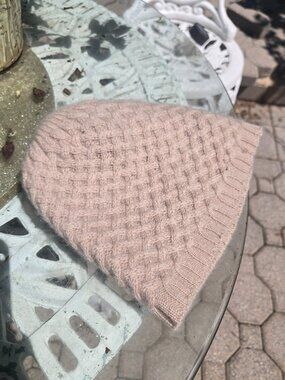 NWT Lord and Taylor Cashmere hat